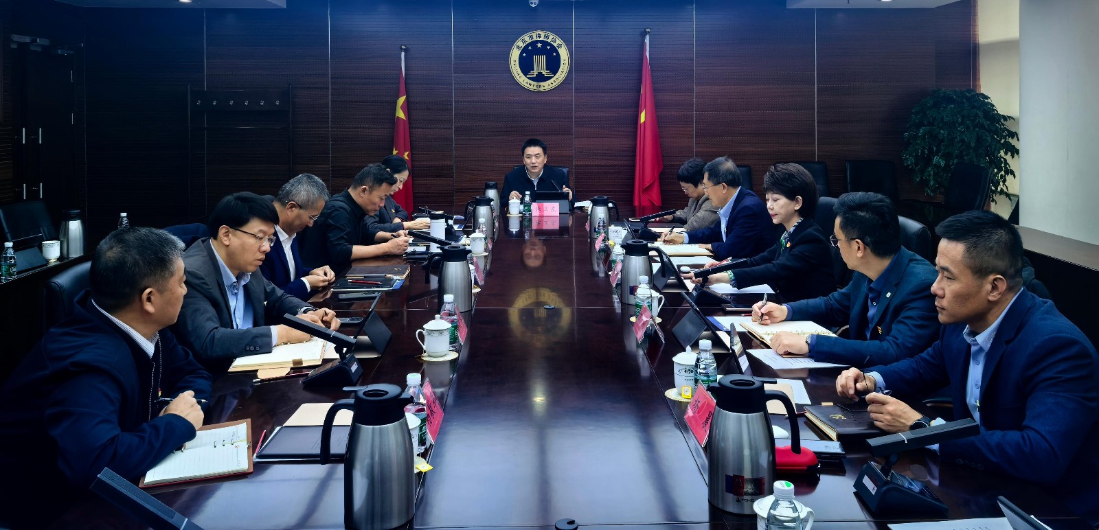 乘势而上 接续奋斗 以高质量法律服务护航新征程——...