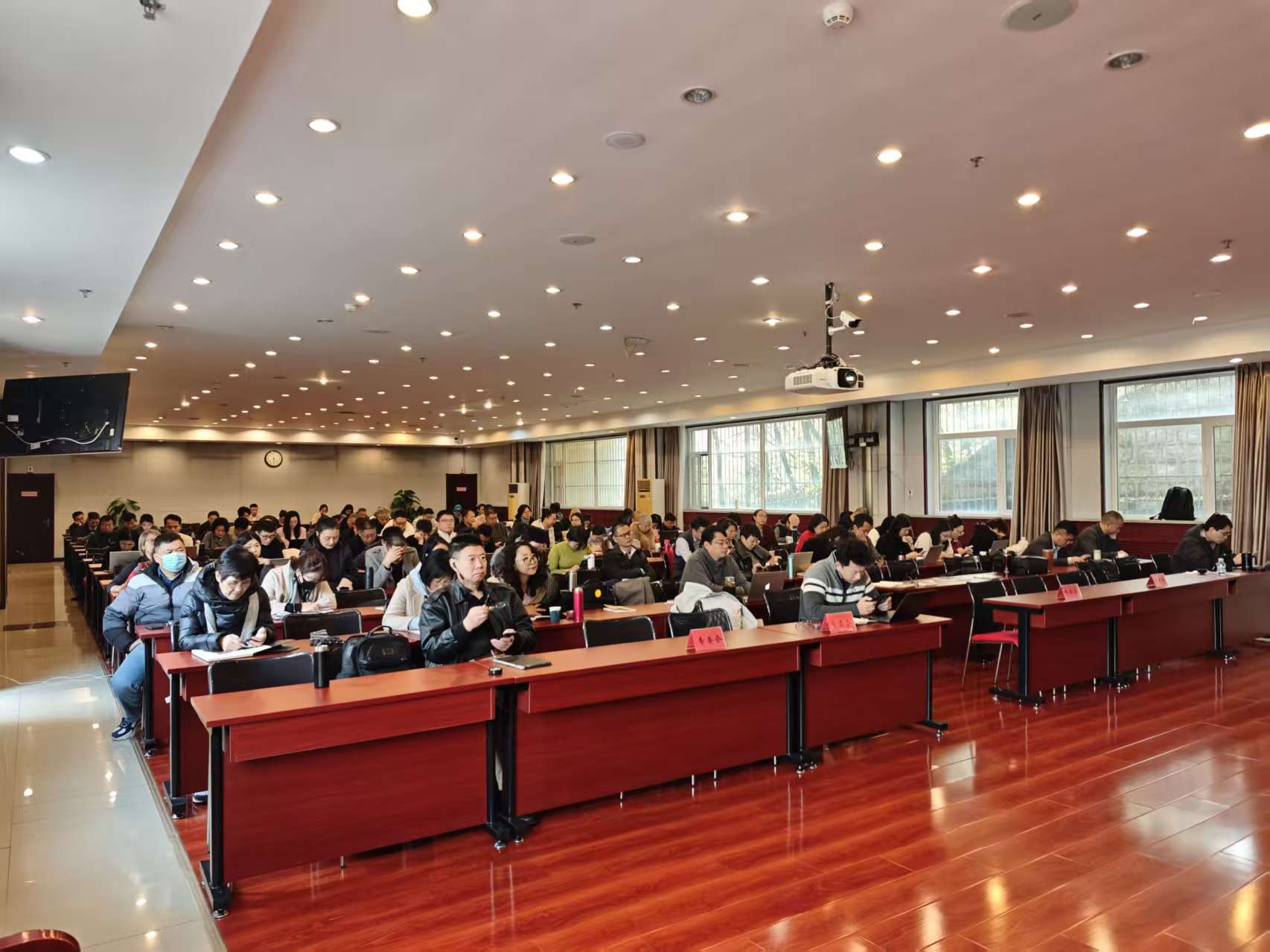 202512_1764639058596.jpg 202512_1764639058596.jpg